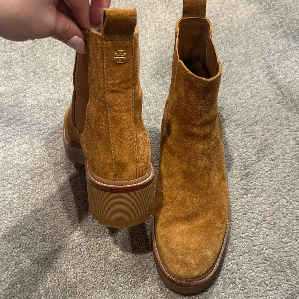 Tory Burch Suede Heeled Chelsea Boots in Cognac - Picture 4 of 5